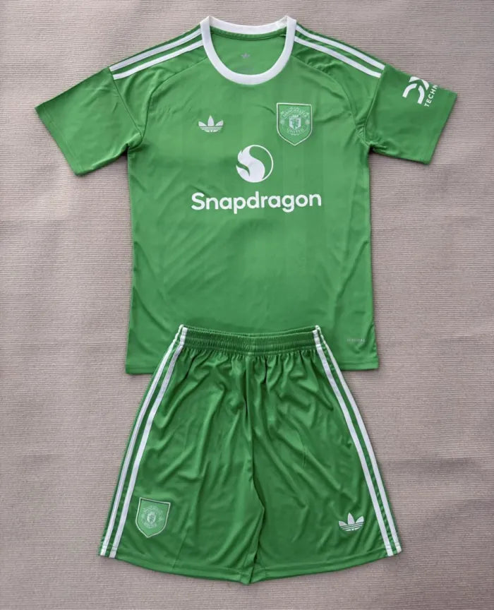 Manchester United Green Goalkeeper Kids Suit 2025/2026