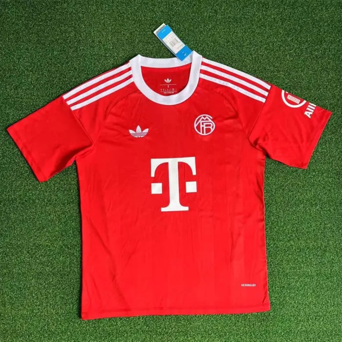 Bayern Munich Goalkeeper Man Jersey 2025/2026