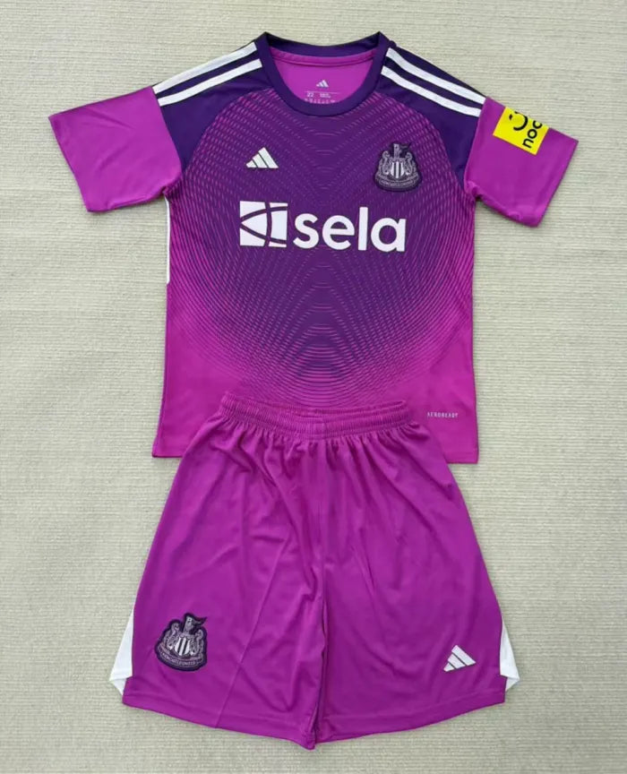 Newcastle United Goalkeeper Kids Suit 2025/2026
